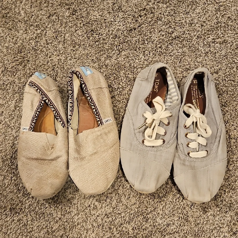 2 Pairs Of Toms Shoes - Picture 6 of 6